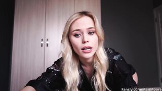 Dad doesn’t like how my stepmom sucks, so she sucks my dick and swallows cum