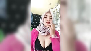 Tante Hijab Toket Gede Lagi Asik Live Pamer Memek Mulus Https://s.id/yangviral1