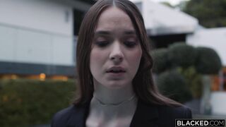 《B L A C K E D 》 – Hazel Moore